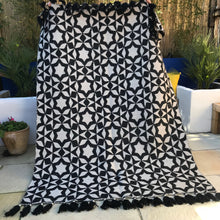 Load image into Gallery viewer, kilim rugs, geometric rugs, area rugs uk, black and white rugs, wool rugs