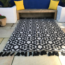 Load image into Gallery viewer, kilim rugs, geometric rugs, area rugs uk, black and white rugs, wool rugs