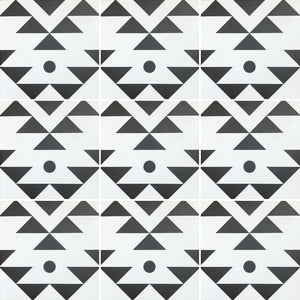 Black ‘Lima’ porcelain tile